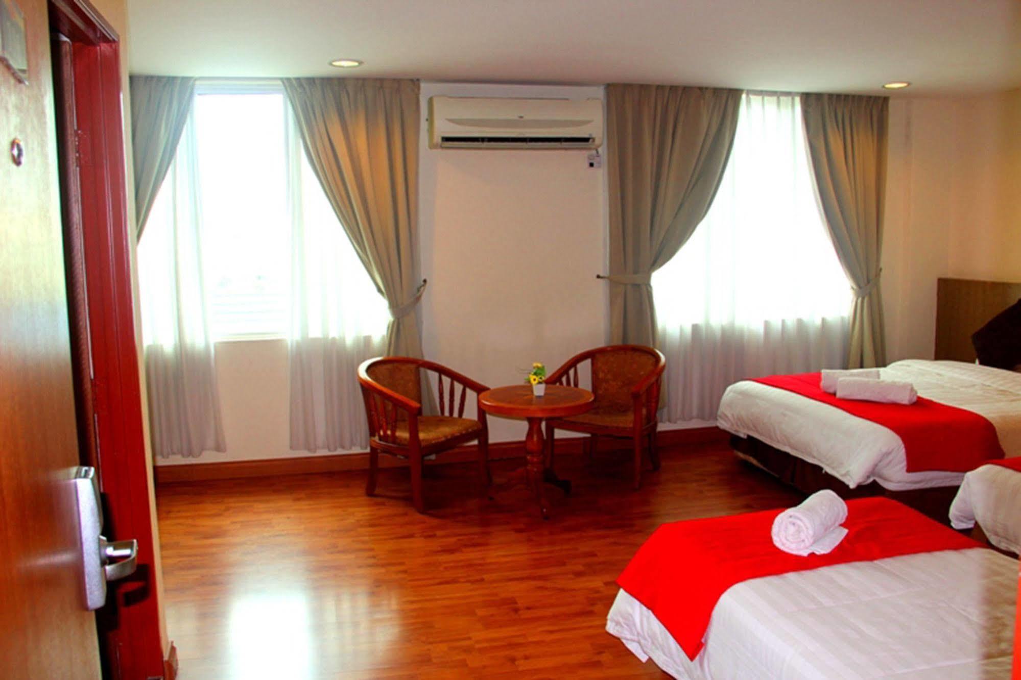906 Hotel Melaka Raya Exterior foto